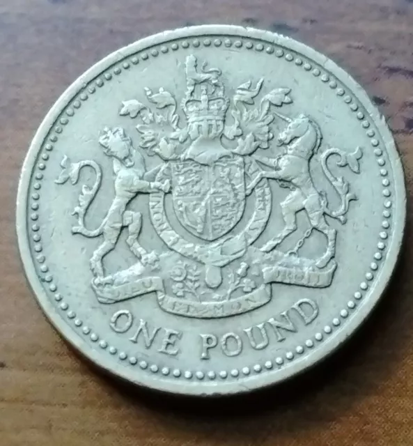 UK One Pound British Coin Queen Elizabeth II 1983