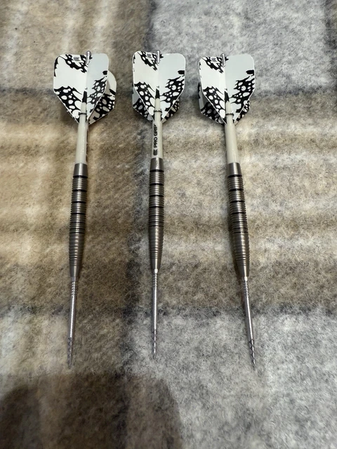 RARE GOLDEN UNICORN 24g Barry Twomlow Titanium Tungsten Darts