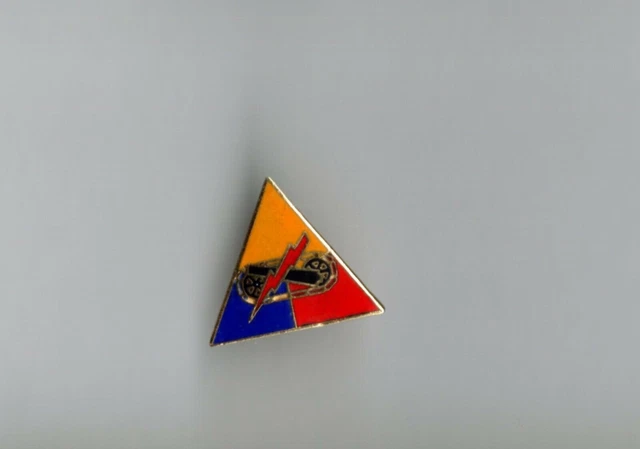 PIN'S ARMÉE / Insigne 3 RMat Régiment Matériel - savoir faire (EGF