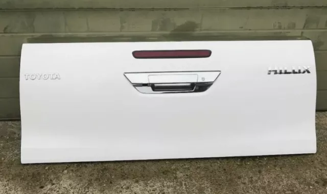 Toyota Hilux Mk8 TAIL GATE 2015-2023 Complete in White With Chrome Handle