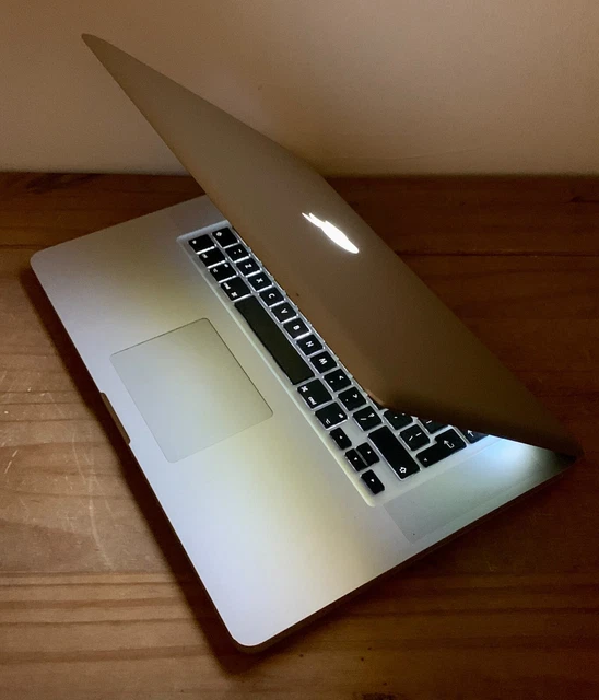 Apple MacBook Pro 15" Core i7 2,66 GHz 8 GB RAM 120 GB SSD ***MacOS Sonoma***