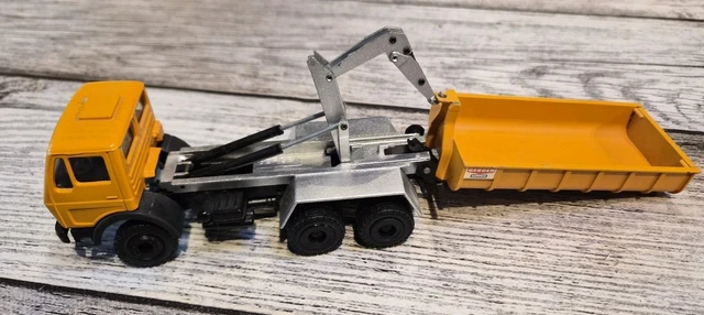 Conrad SB 1/50 - Tracteur seul Mercedes 6X2 Orange
