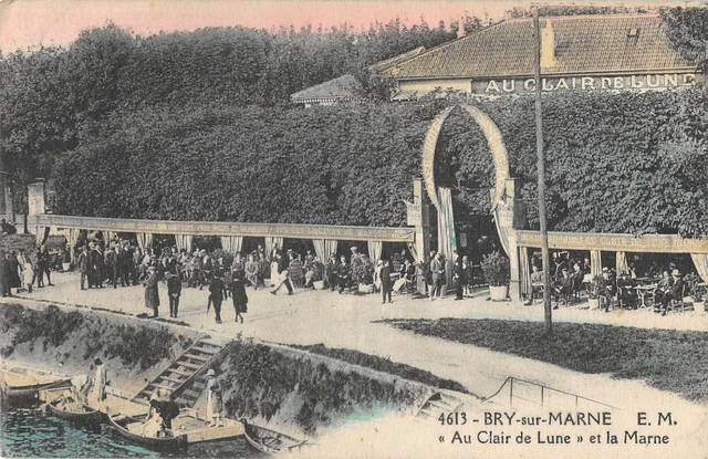Cpa 94 Bry Sur Marne Au Clair De La Lune Et La Marne