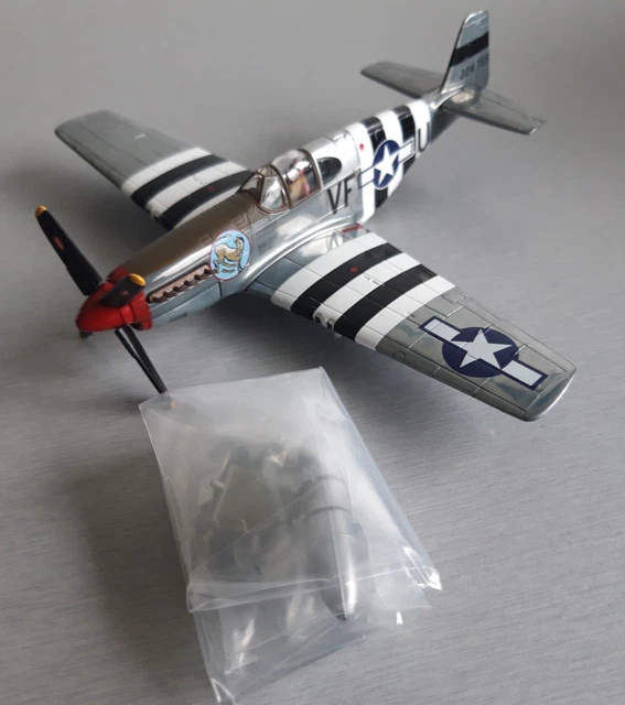 Avión North American Mustang F51-D a escala 1:72 Corgi