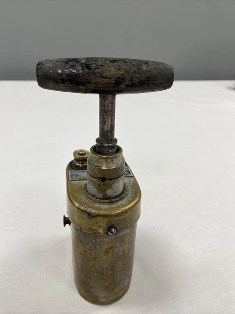 ANTIQUE Atlas POWDER CO. No. 2A COAL MINING BLASTER DETONATOR 1900s 3
