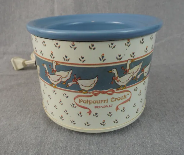 Vintage RIVAL Potpourri Crock Pot #3206 GI Ivy Hunter Green