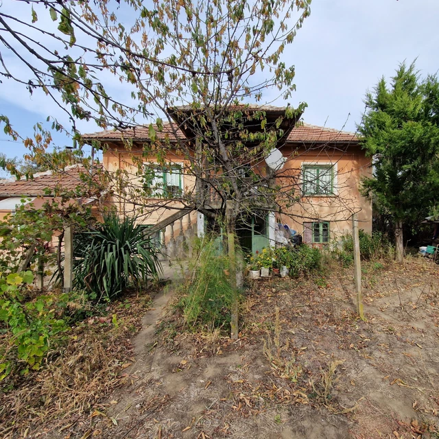 VT Bulgaria property & huge land + outbuildings Bulgarian house Pay Monthly