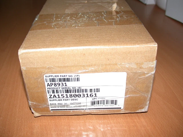 New APC AP8931 Rack PDU 2G Switched 0-U 15A 120V 8x5-15P Power Distribution Unit