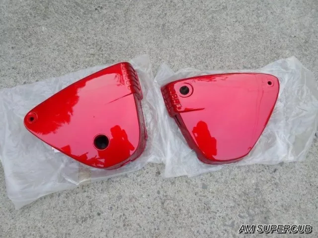 Suzuki A100 , Left & Right Red Side Cover Pair // NEW 2