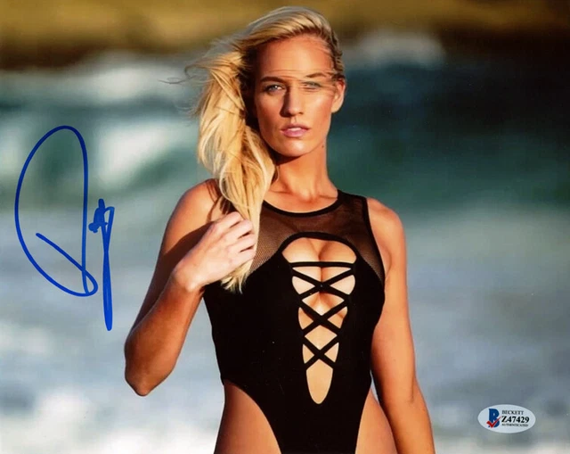 PAIGE SPIRANAC Unsigned 8x10 Photo #5 GOLF MODEL HOT 100