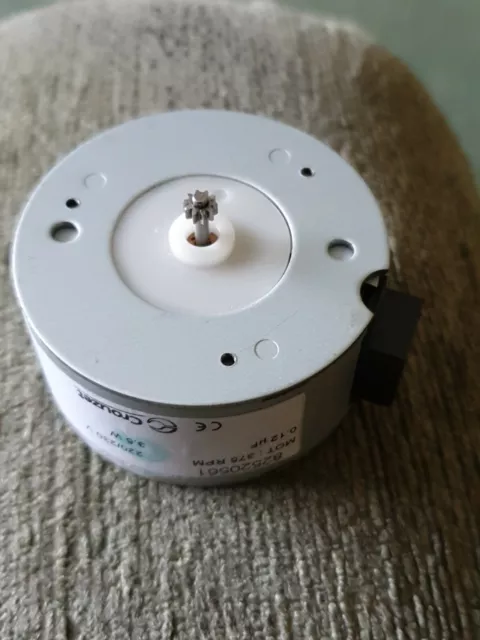 Crouzet motor 3.5W 375RPM 50HZ 220/230V