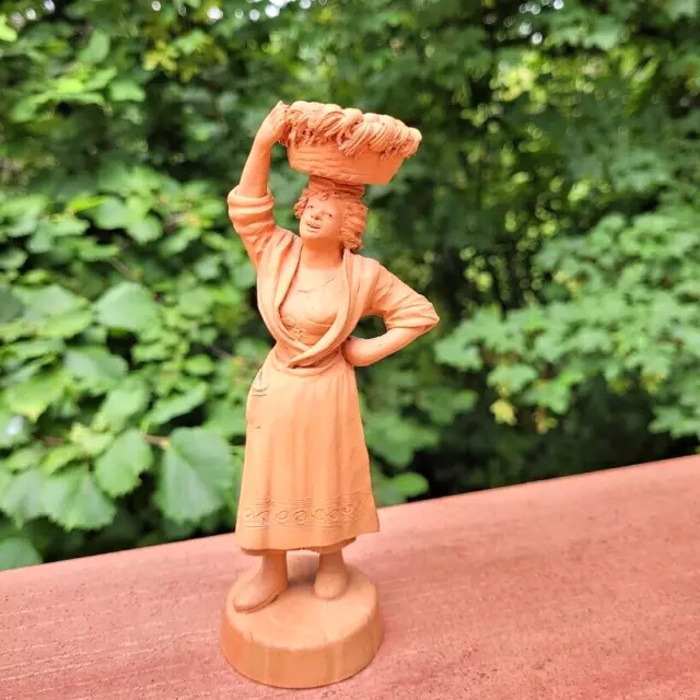 Grasso Terracotta Italian Figurine Lady Carrying Basket On Head Clay Art Signed