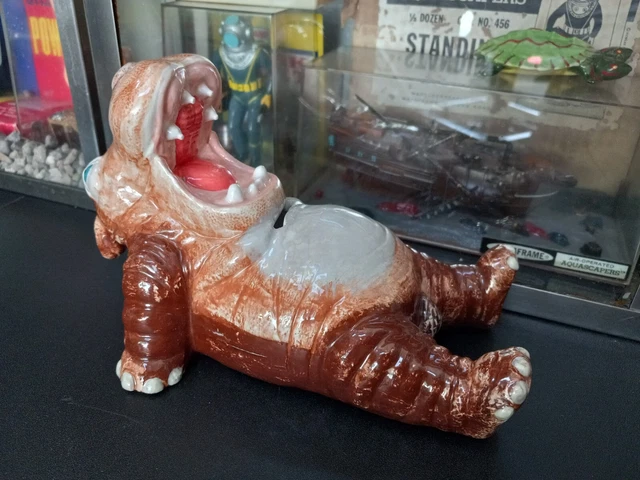 Vintage Old Aquarium Fishtank Large Ceramic Hippopotamus Bubbler Bank