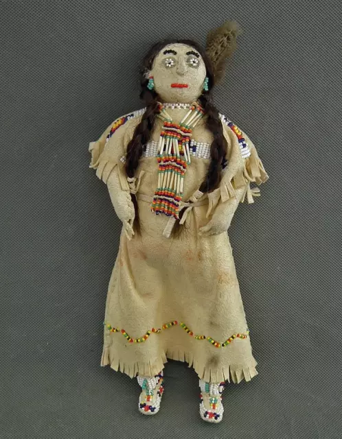 Antique Native American  Indian Beaded Female Doll