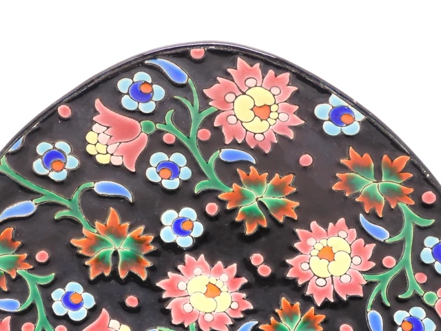 *BELLE ANCIENNE ASSIETTE CERAMIQUE  LONGWY NOIRE FLEURS MULTICOLORES Déco 5670 D 8