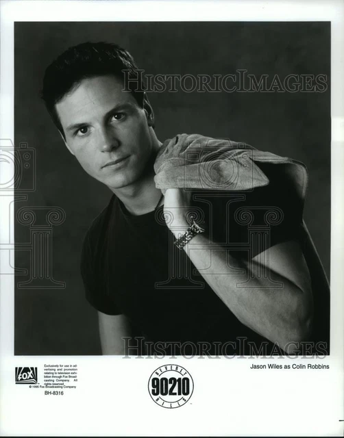 1995 Press Photo Jason Wiles stars on Beverly Hills 90210, on Fox. - spp42441