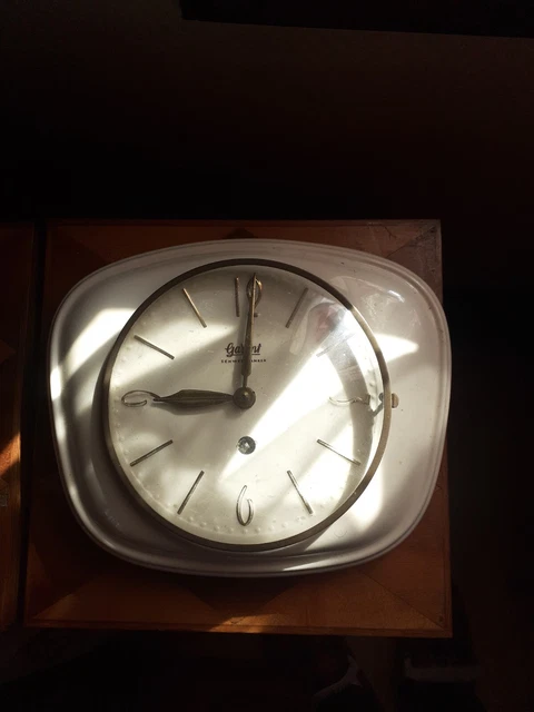 Ancienne horloge murale vintage en céramique Garant Scwzbe Anker