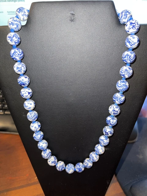 VTG 22" Hand Painted & Knotted Blue/White Chinese Porcelain Bead Necklace VG.