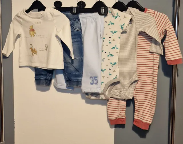 Baby Boys clothes bundle Age3-6mths.6pieces.Used.Perfect condition. Mixed Brands