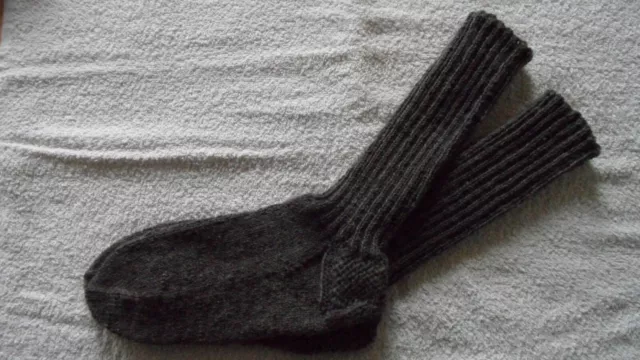 1 Paar handgestrickte Socken Gr.42/43
