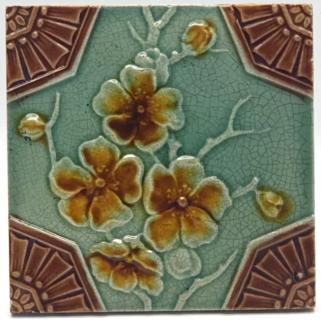 Chimenea Art Nouveau azulejo mayólica diseño floral barcos T&R C1900 AE1