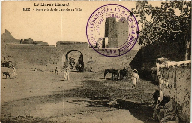 CPA AK MAROC FEZ - Porte principale d'entrée en village (219220)