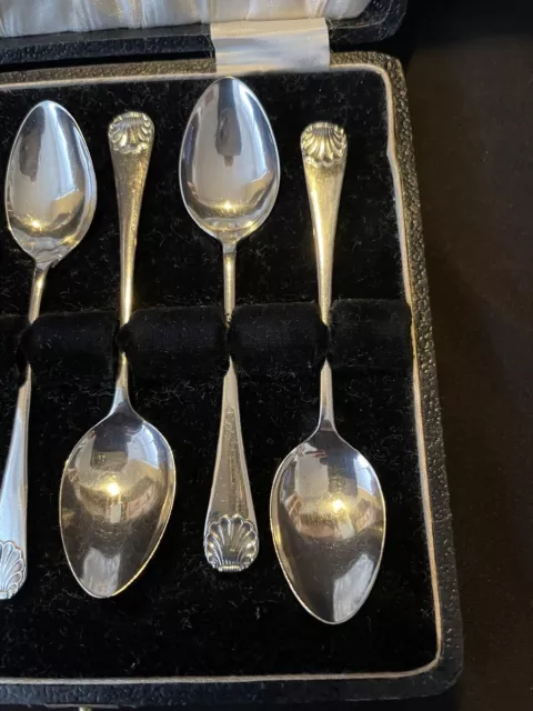 Set Of Six vintage Solid Sterling Silver Coffee / Tea Spoons. Birmingham 1946. 2