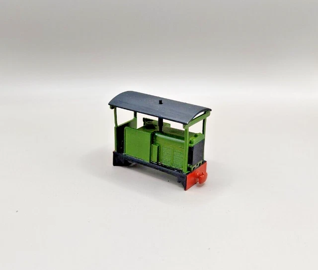 Narrow gauge 009 H0e Chivers Hudson Hunslet shunter body built from a kit