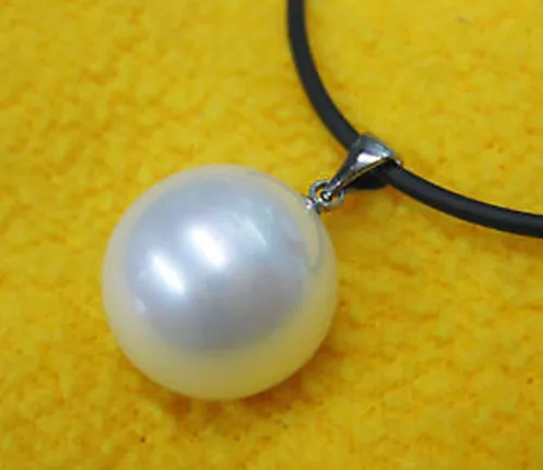 June Pearl Huge Charming 16MM white Shell Pearl Pendant/Necklace