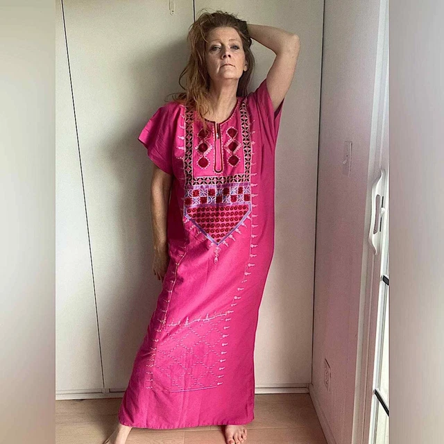 Vintage Cotton Kaftan/ Tunic Pink Embroidery Full Length S/M cultural Dresses