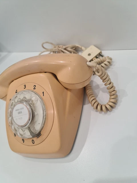 Telecom Pmg VINTAGE RETRO LATE 1960's TELEPHONE PLASTIC ROTARY DIAL TELECOM PMG $49 ...