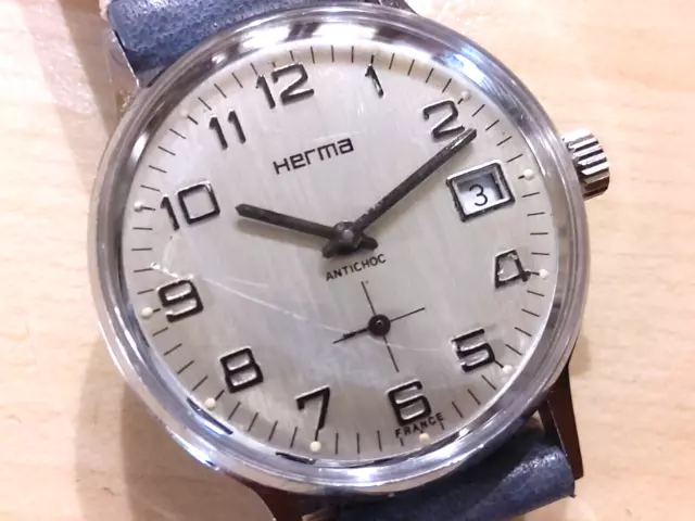 MONTRE HERMA ANTICHOC m ca. tte acier 34mm FRAN AISE TR S BON