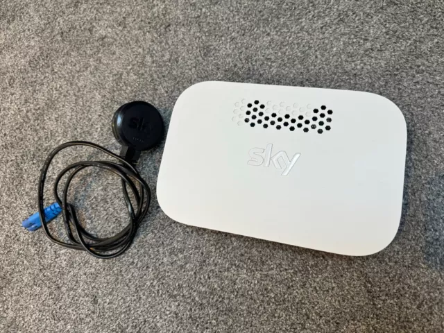 Sky Q Wireless WIFI Booster WiFi Extender Model EE120 *With Ethernet Port*