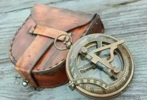 Maritim Kompass aus antikem Messing, Sammler-Kompass mit Lederbox