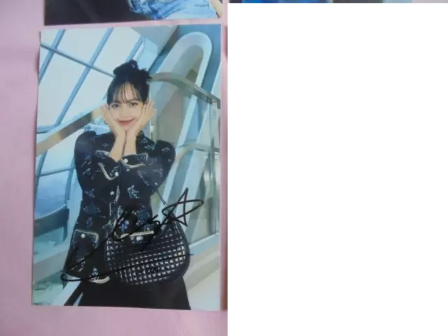 Black Pink LALISA KPOP Lisa Signed Individual 4x6 Autographed NEW USA SELLER 4