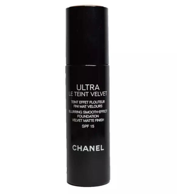 Chanel Ultra - Le Teint Velvet - Teint Effet Flouteur Fini Mat