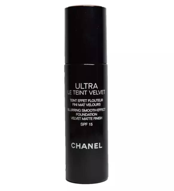 CHANEL ULTRA LE Teint Velvet Blurring Smooth Effect Foundation 20