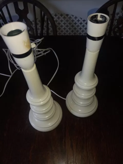 2 white wood stylish lamp bases