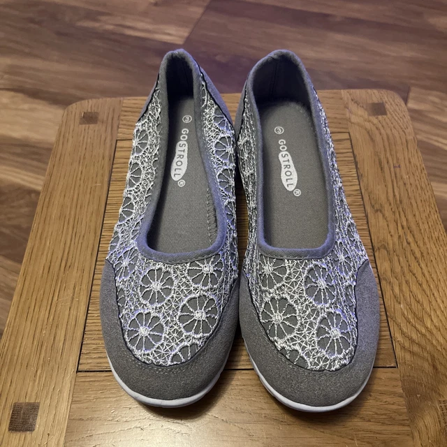Go cheap stroll trainers