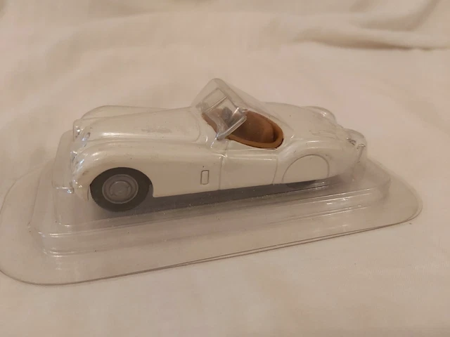Corgi 1.43 Scale Jaguar Xk120
