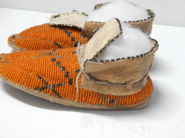 Antique Southern Cheyenne Plains Indian Sinew Fully Beaded Moccasins Hard Soles