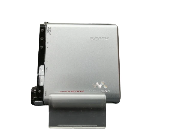 Sony MZ-RH1 Hi-MD Walkman MiniDisc/MP3 Digital Music Player Silver Used item