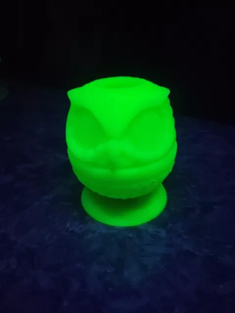 Vintage Fenton URANIUM Custard Glass Owl Candle Holder GLOWS!!!!