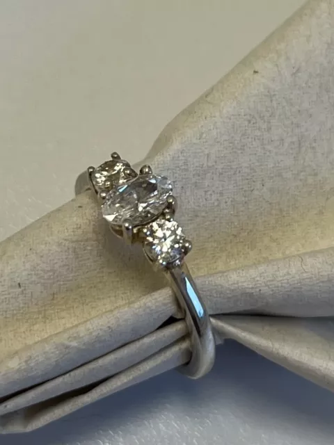 1 Karat Diamant (synthetisch hergestellt) Ring Gr. 52 aus 925 Silber (NP 250 €)