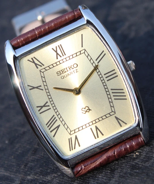 SEIKO QUARTZ SLIM Wrist Watch Roman Dial New Battery Japan Made EUR 14