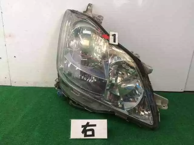 TOYOTA Crown 2004 DBA-GRS182 Right Headlight 8111030A50 [Used] [PA66138492]