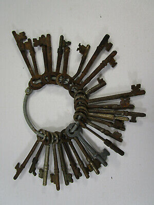 26 Antique Skeleton Keys Old Door Lock Cabinet Dresser Key Metal Mixed Lot Ring