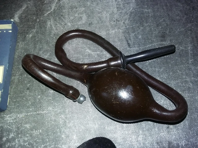 Antike Birne Klistier - Ingram's Perfex Enema - London England 3