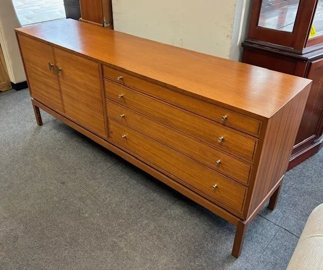 Vintage 1970s Mid-Century Teak Sideboard By Greaves And Thomas - CS F25