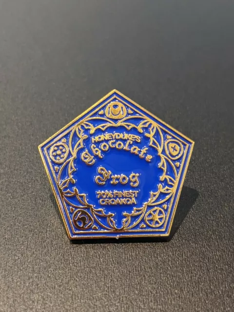 Honeydukes Chocolate Frog Pin badge brooch Harry Potter